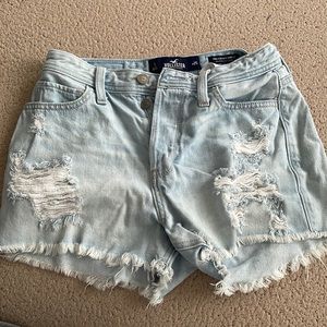 Hollister shorts in size 1